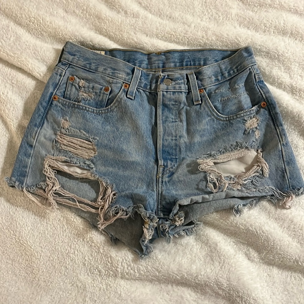 levi 501 denim shorts